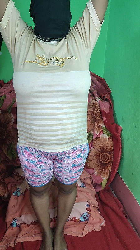 Indian Big ass wife workout on the red carpet and showing her muscular body to you