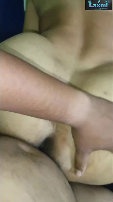 Indian beautiful desi stepmom get fucked by her stepson in doggy style real hardcore amateur Hindi audio sex video