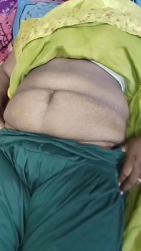 Indian Anty Sweet Passy Finger Eating and Water Pumping Performance