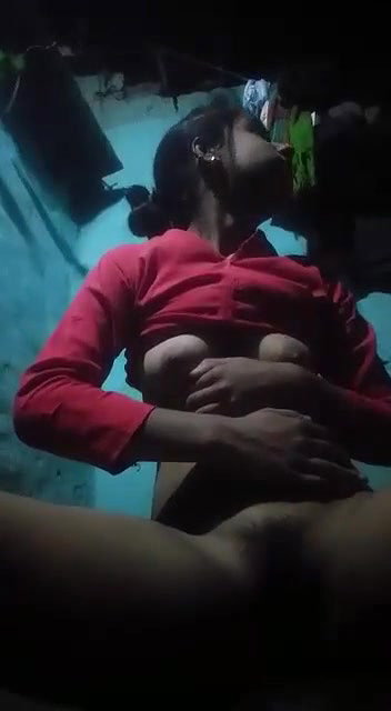 Horny Desi Girl Showing And Fingering
