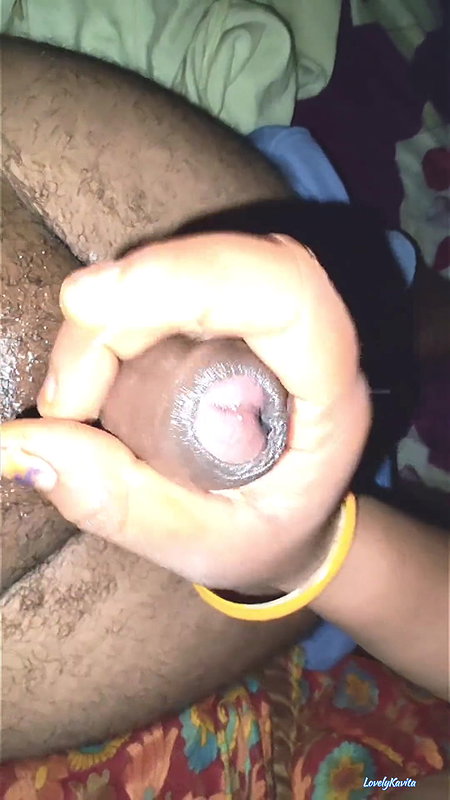 Bhabhi shook the cock and took out the cum