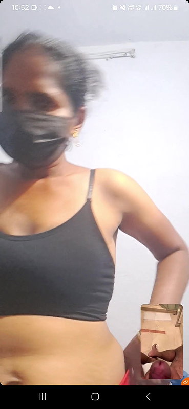 Indian aunty full nude video call ( coimbatore tamil aunty )