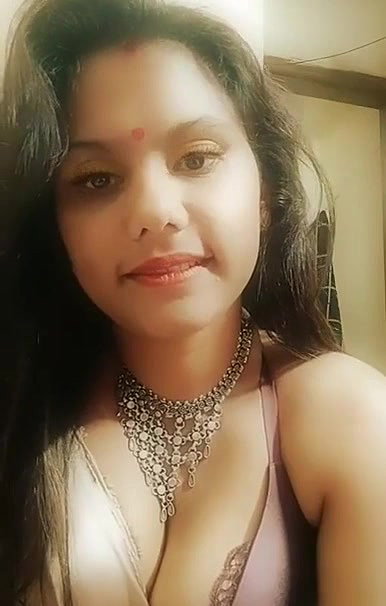 Desi Super hotty teasing AT hoME