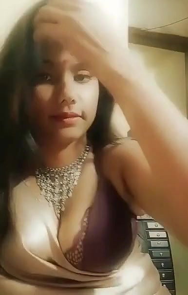 Desi Super hotty teasing AT hoME