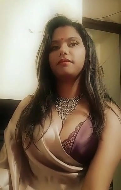 Desi Super hotty teasing AT hoME