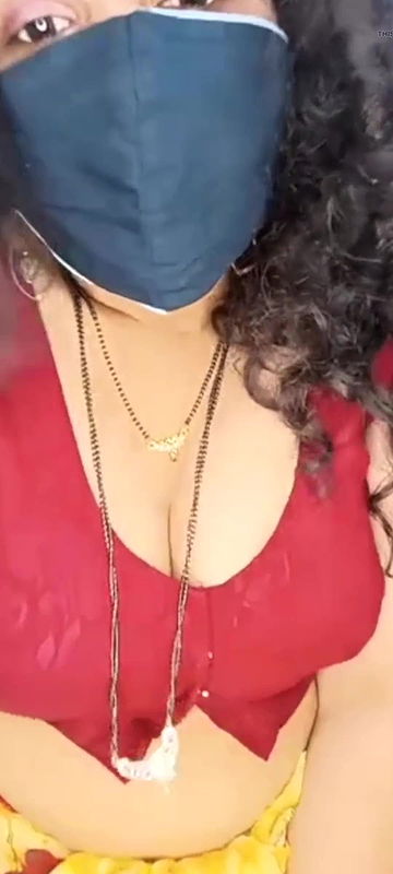 Indian naughty aunty dirty talks and removing all clothes