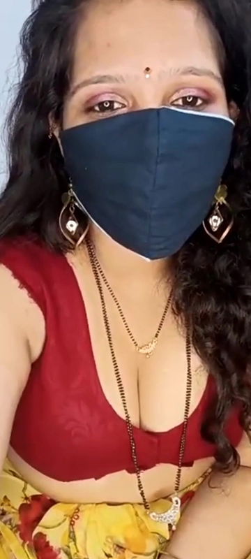 Indian naughty aunty dirty talks and removing all clothes