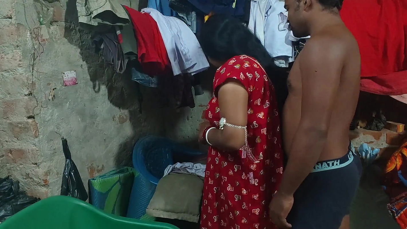 The nephew made the aunty naked and fucked her, the aunty enjoyed it