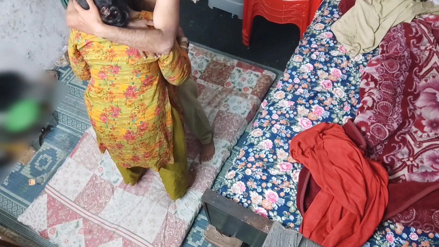 Pakistani Bhabhi Hard Blowjob and Riding Cock sex