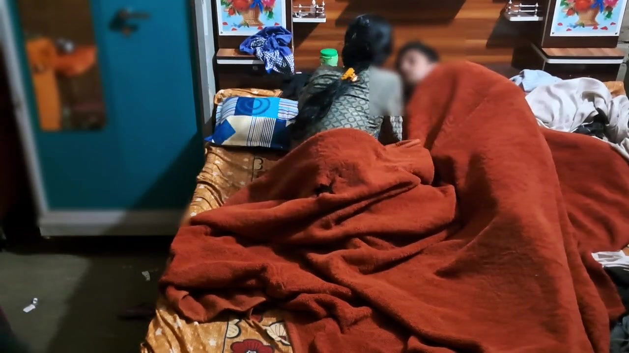 New bur chudai video upload amazing video for her real Indian girl bur chudai video