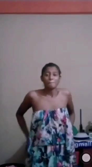 Cute Lankan Girl Showing