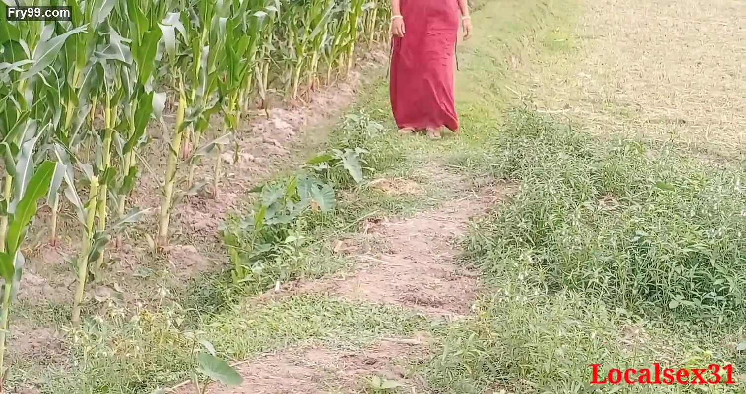 Bengali Boudi Sex In Garden With Boyfriend