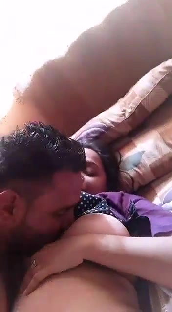 Desi Supr hot horny bhahi allowing devr