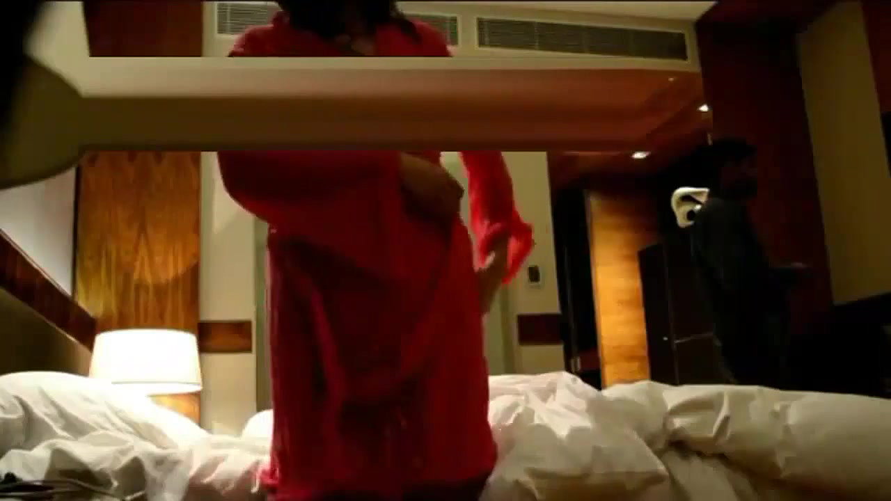 aunty teasing room service