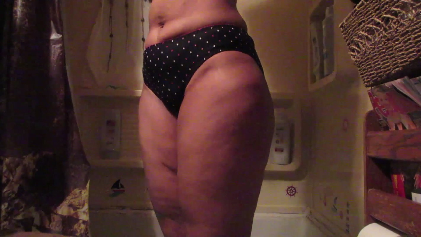 big ass mumbai girl in shower