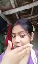 Desi Village Married girl with huge hanging boobs showing outdoor
