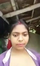 Desi Village Married girl with huge hanging boobs showing outdoor