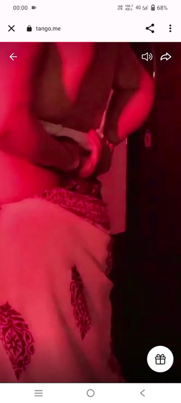 Sexy Girl Bra Boobs Nipple Clamp Show