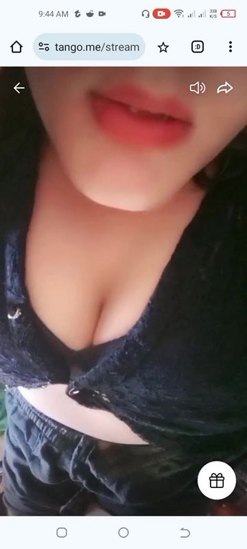 Sexy Girl Bra Big Boobs Show Nipple Pinching