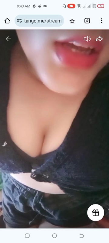 Sexy Girl Bra Big Boobs Show Nipple Pinching