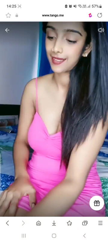 Sexy desi ladki ny boyfriend ki pani nikal diya