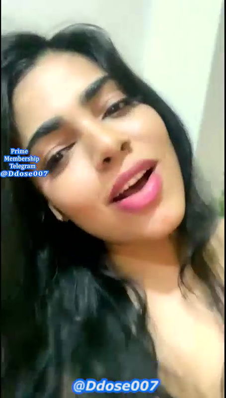 Sexy big tits and hot pussy India girl