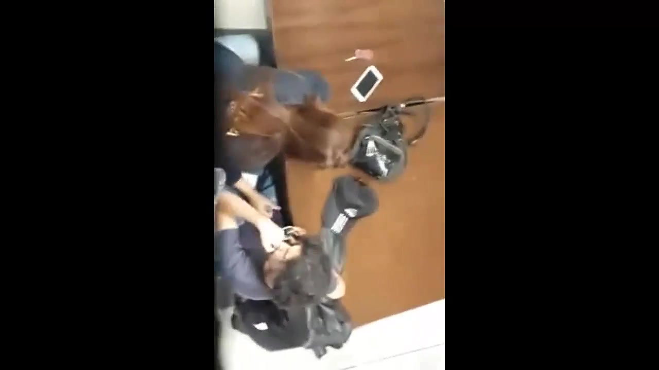 college gf giving handjob