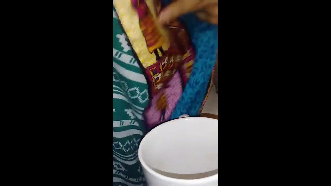 doodhwali indian bhabhi 2