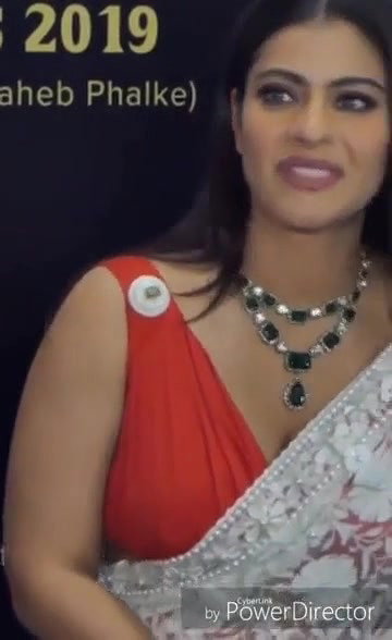 KKajols big boobs n Nipple Impression clearly Visible