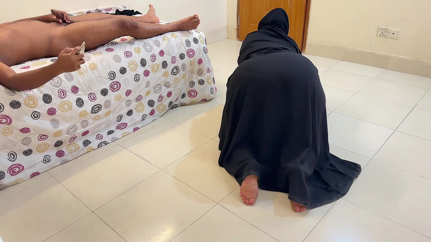 When my friend’s arms are my servants I fuck her big ass and cunt – I Fuck My Friend’s Sister