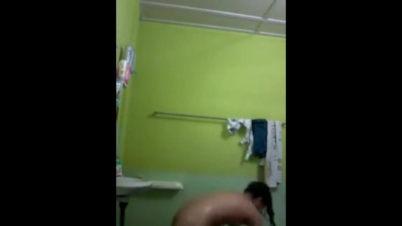 indian cute girl shower mms 1