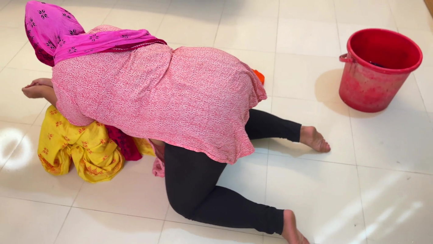 Village mother-in-law washing Clothes while son-in-law Gets Hot & tied Her hands & gave rough Fuck, when Wife was not at home