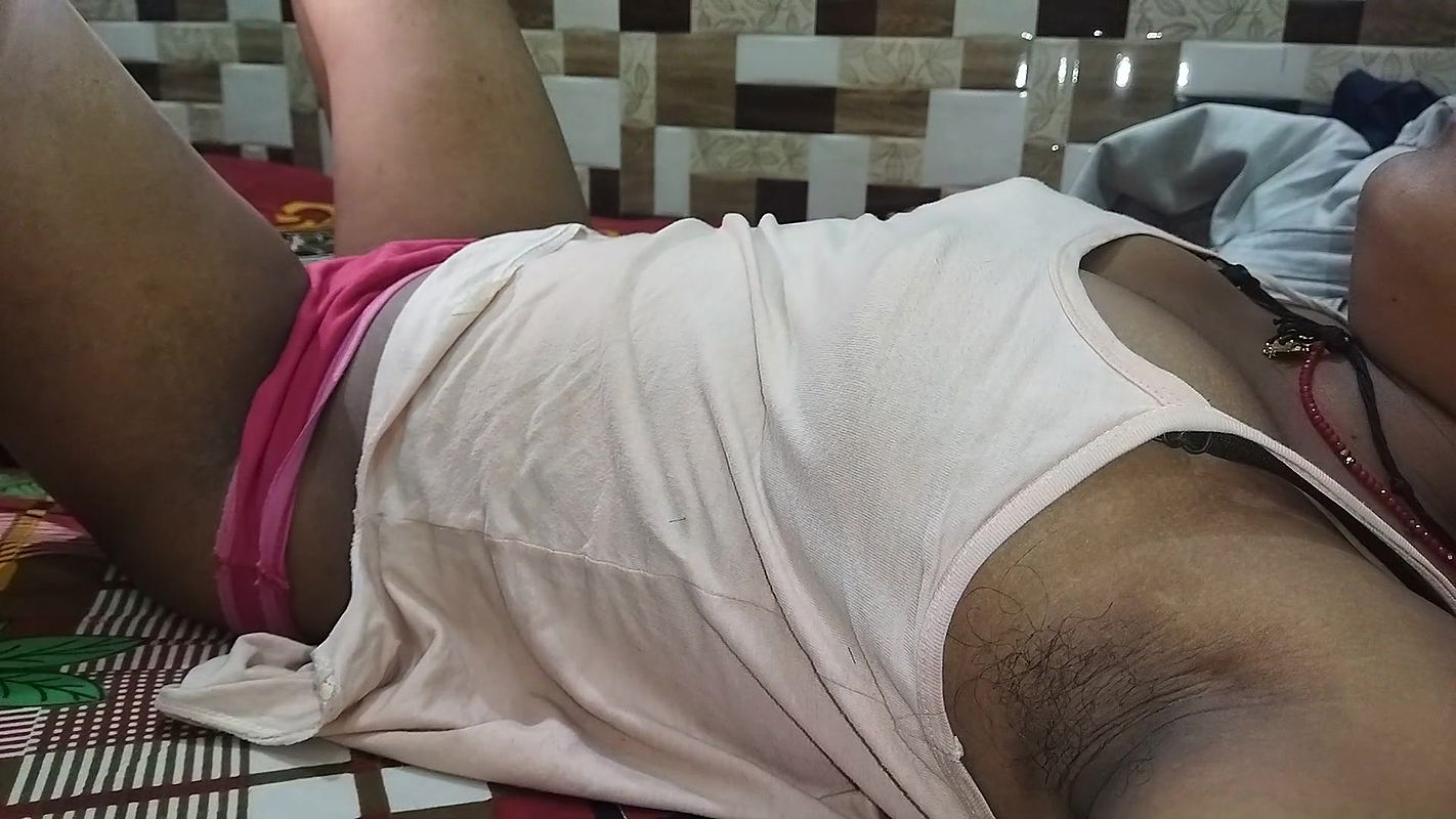 Village Bhabhi Ko Devar ne Doggy style me Choda