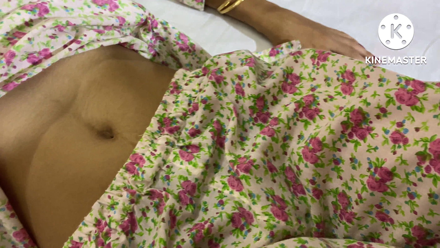 Vidhva Sasuma ki Chut ko Damad ne Rat Bhar jam kr pela full video with clear hindi audio DESIFILMY45 , MODEL- SLIM GIRL