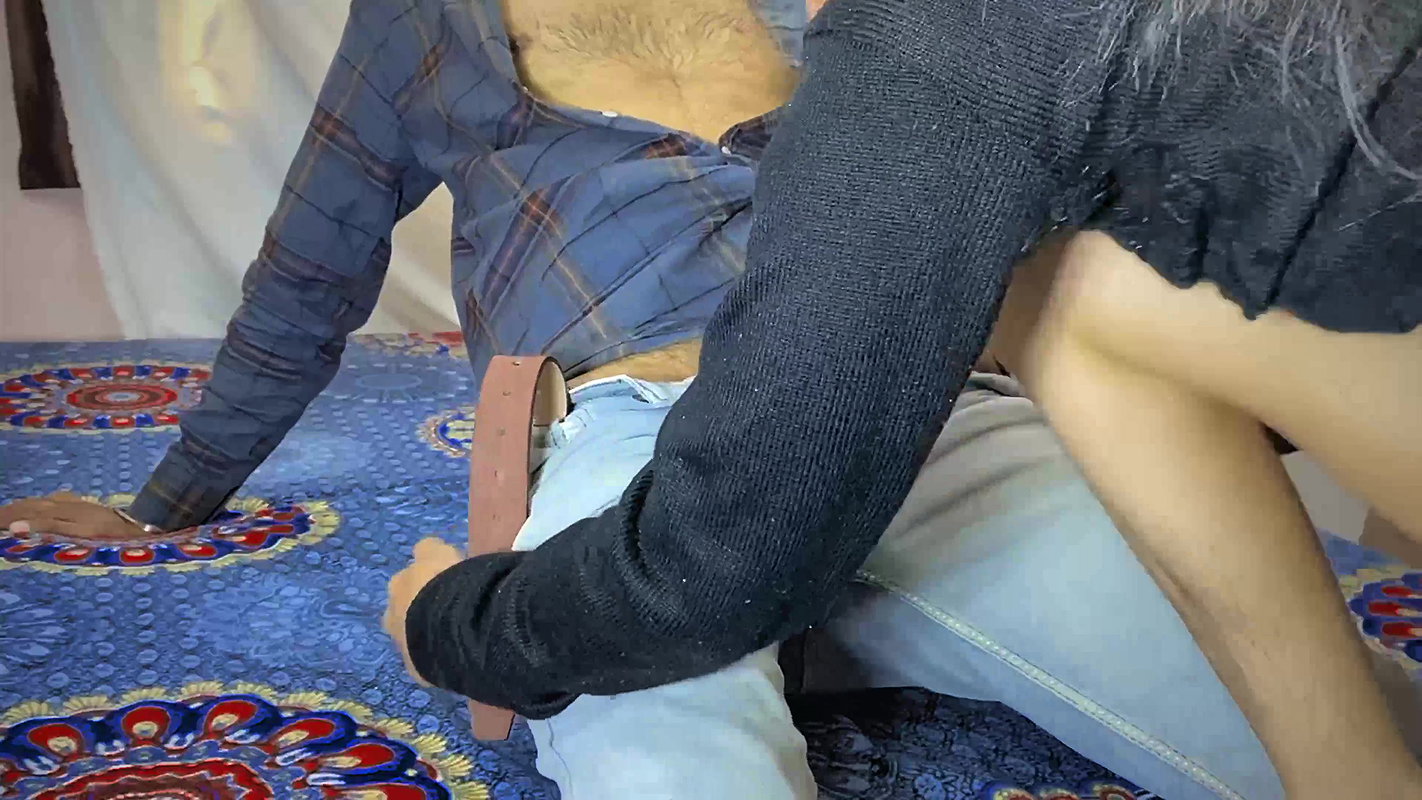 Valentine’s Day Specia -Skinny Girlfriend Fucked For 4 Hours On Valentine’s Day With Clear Hindi Roleplay Sex Story Movi