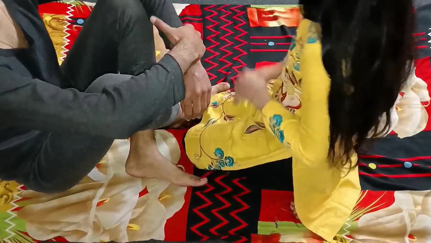 Valentine’s Day Par Bhabhi Ko Ghodi Bana Kar Ki Chudai Full Story Fucking Movies