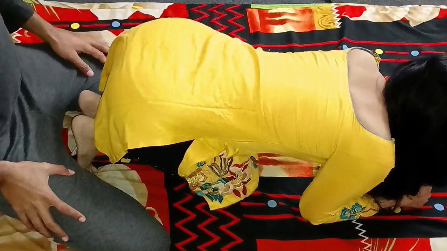 Valentine’s Day Par Bhabhi Ko Ghodi Bana Kar Ki Chudai Full Story Fucking Movies