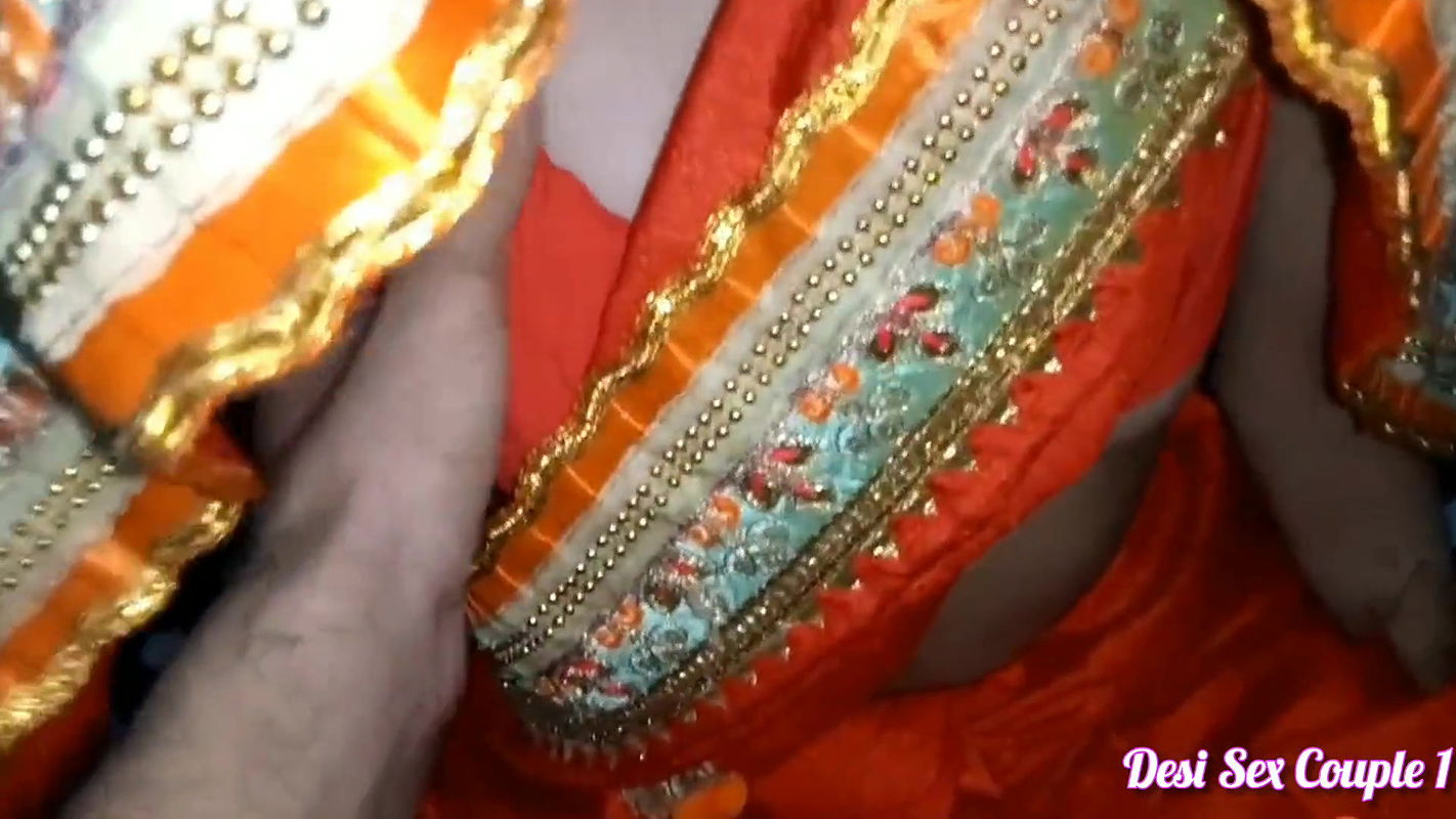 Today my new married wife Adhya has come to our house for the first time, Indian Hindi viral video