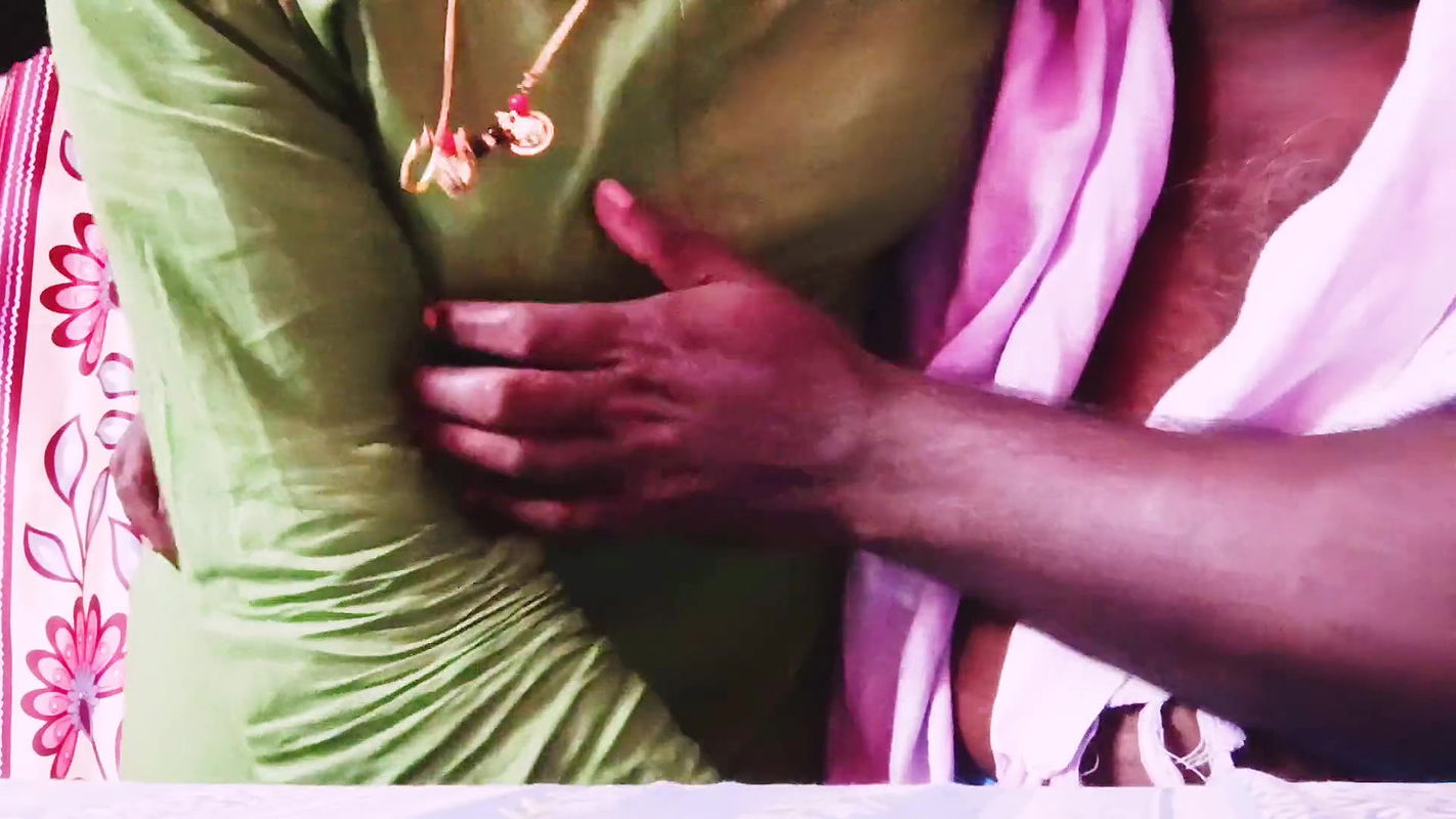 Telugu aunty dogie style fucking
