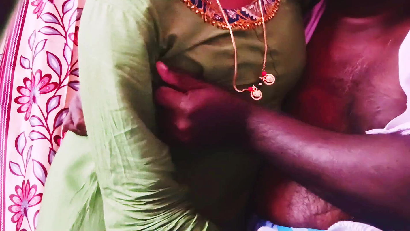 Telugu aunty dogie style fucking