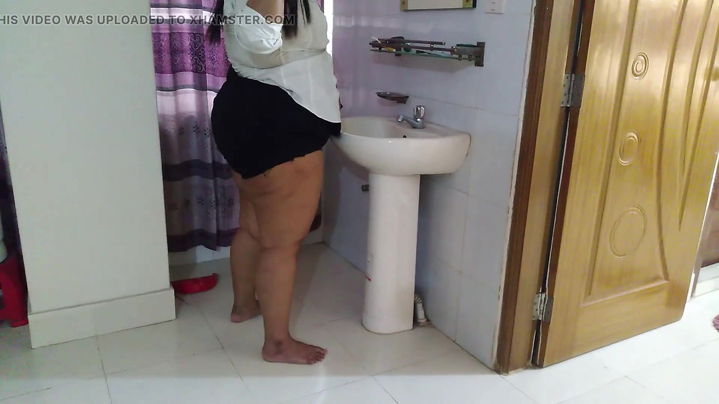 Teen BBW Hot Saudi stepmom fucked by stepson in Indian hotel – huge cum on her behind when she was trying European style