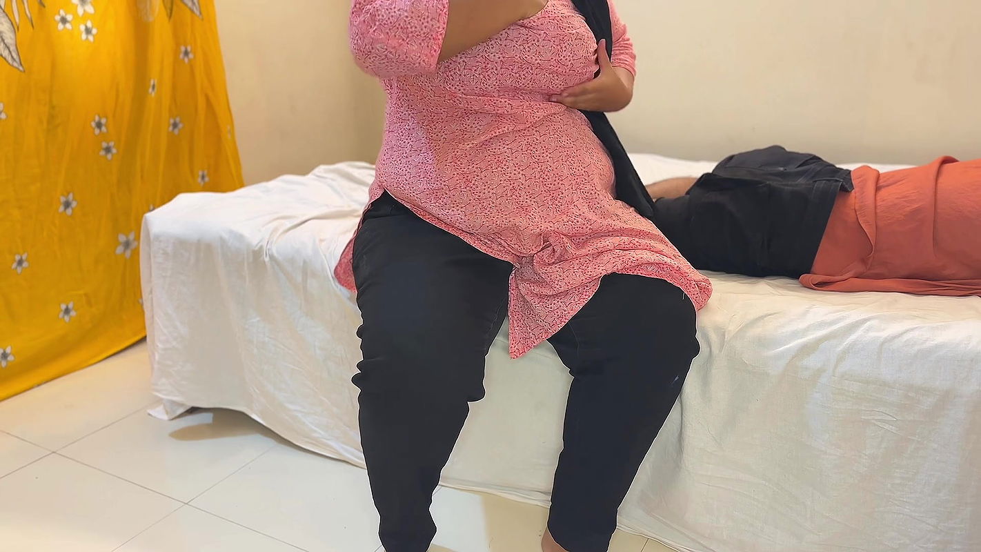 Teen 18yo wearing glasses Hot stepmom in stepson’s bed at midnight cheating on husband!