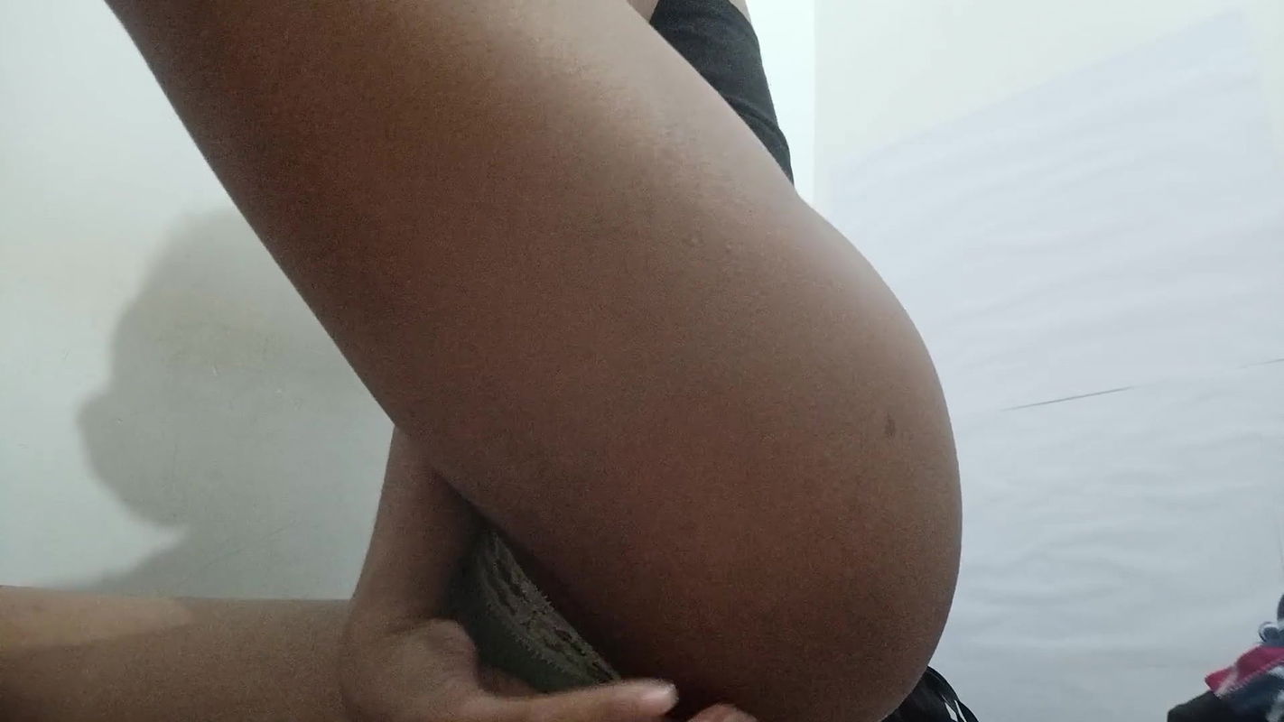 Super Hot Look Desi Girl Ridding