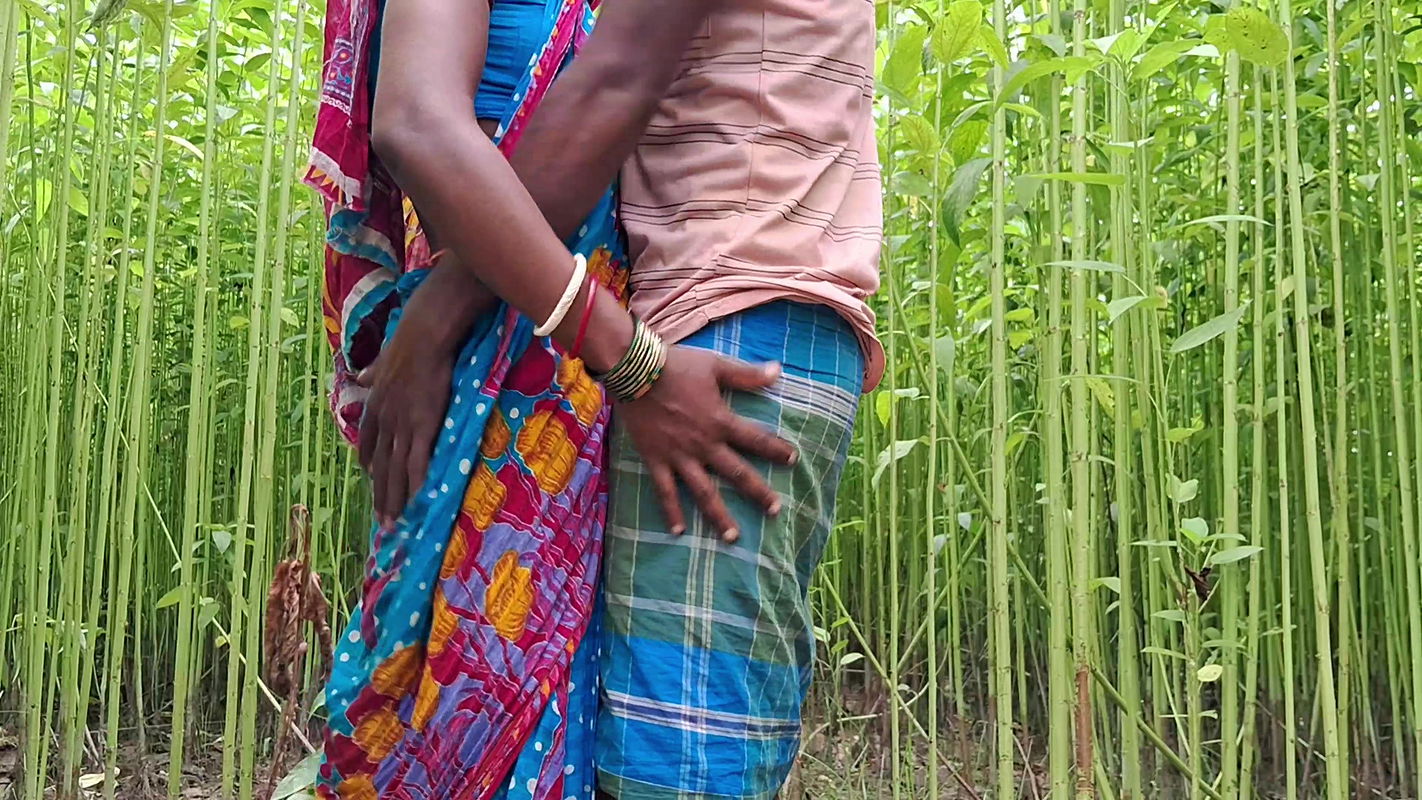 Stepuncle fucked my pussy in the jungle