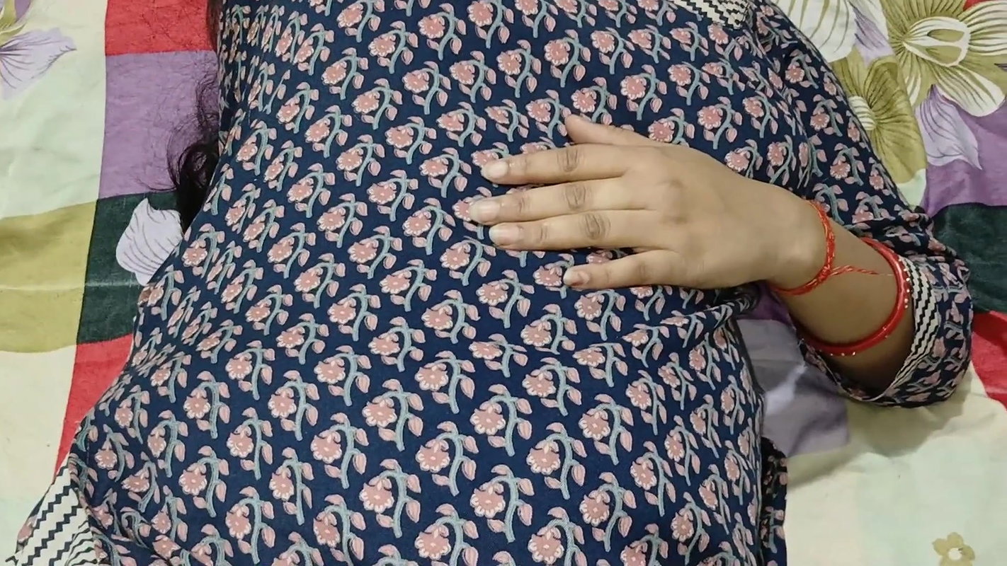 Stepson fucked his stepmother while giving her massage