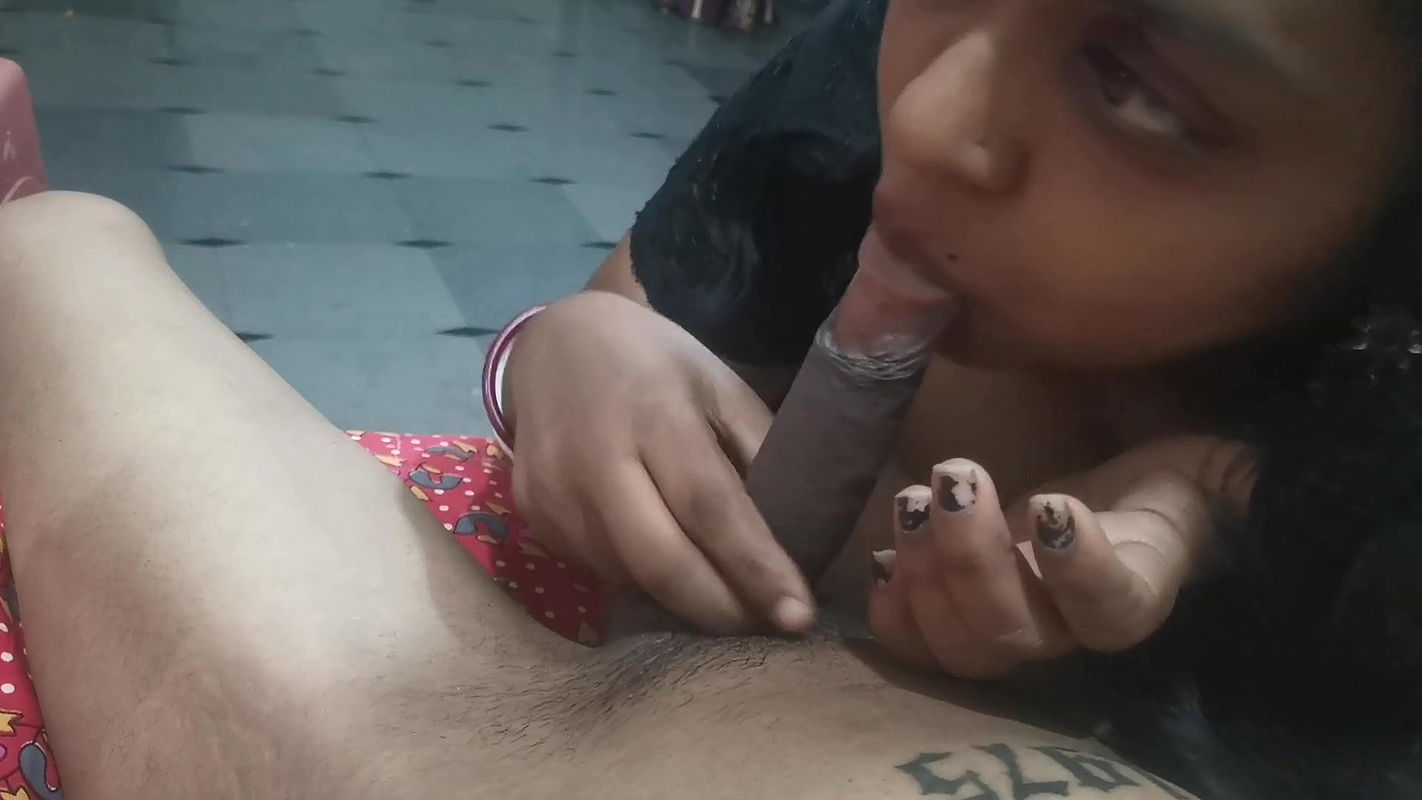 Stepsister sucking my Dick