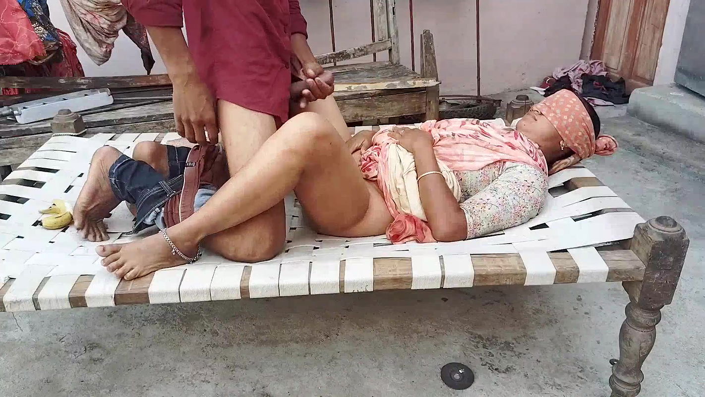 Step-sister played a test game and made the weather and step-sisters agreed to have sex and said ‘fuck me fast’