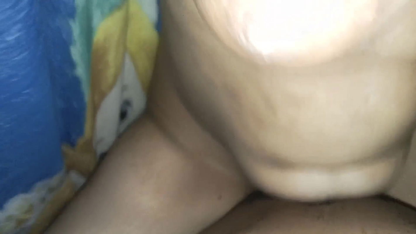 Stepmom fucked riding in hotel viral video