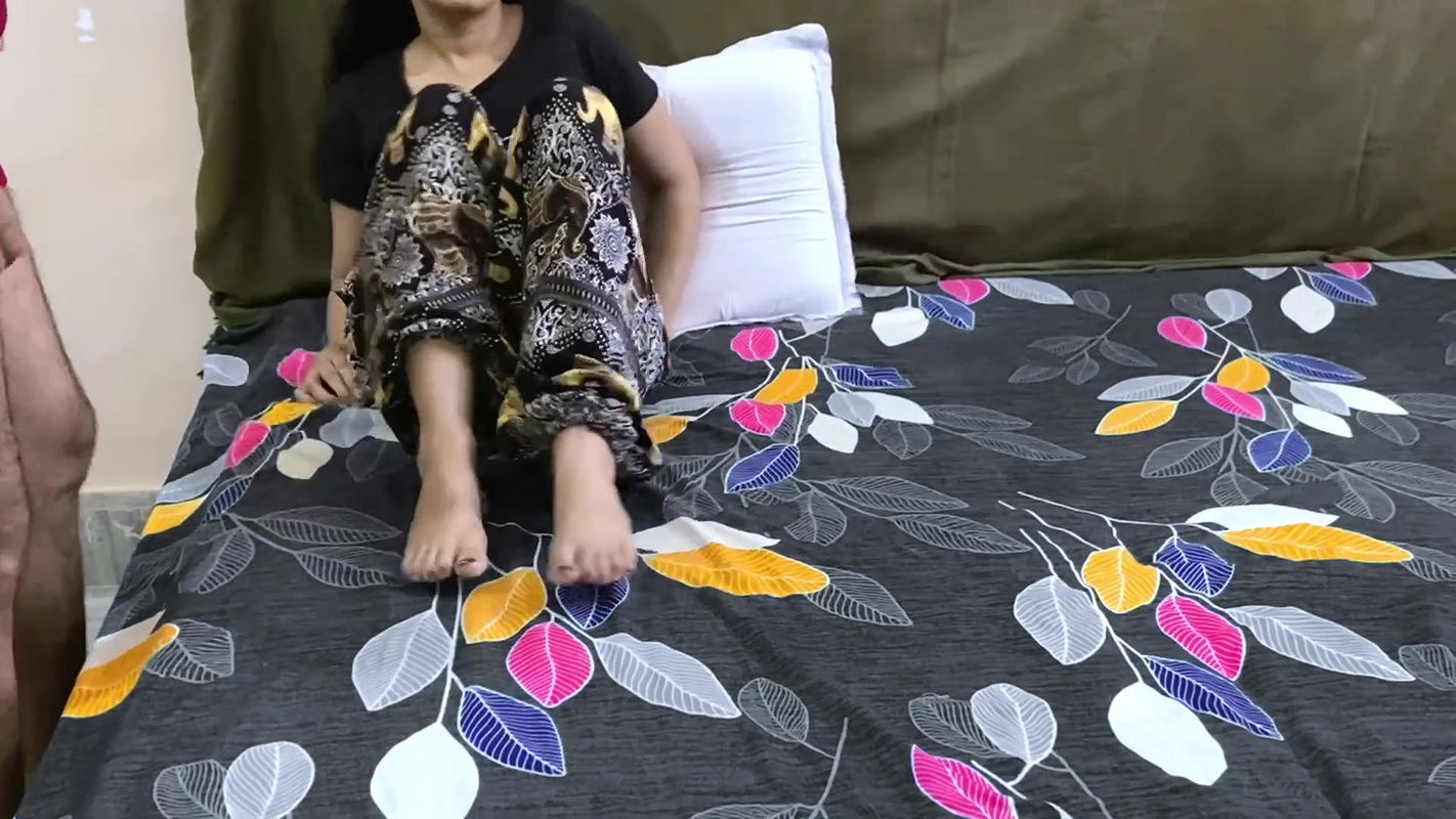 Soteli bahin ki chut aur tight gaand ki jabardast chudai hindi me