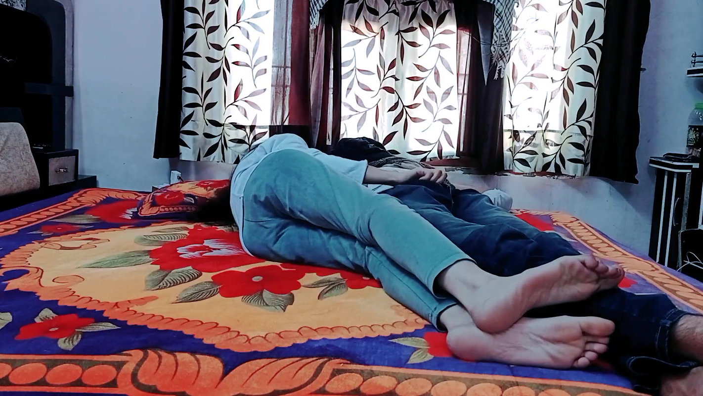 slim hot sexy aunty fucked by young big cock boy, cheating full Hindi desi porn, xhamster slim girl desifilmy45